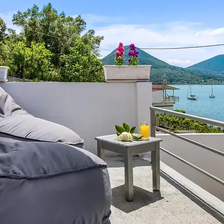 Apartment King With Sofa Bed 4 Geni (Lefkada)