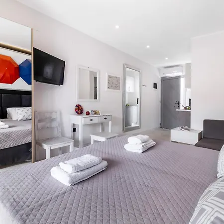 Apartment King With Sofa Bed 4 Geni (Lefkada)